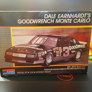 Dale Earnhardt Goodwrench Monte Carlo 3 Model Car Kit